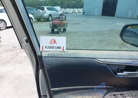 2022 Toyota Rav4 Xle z USA, uszkodzony, nr VIN 2T3P1RFV0NW268861